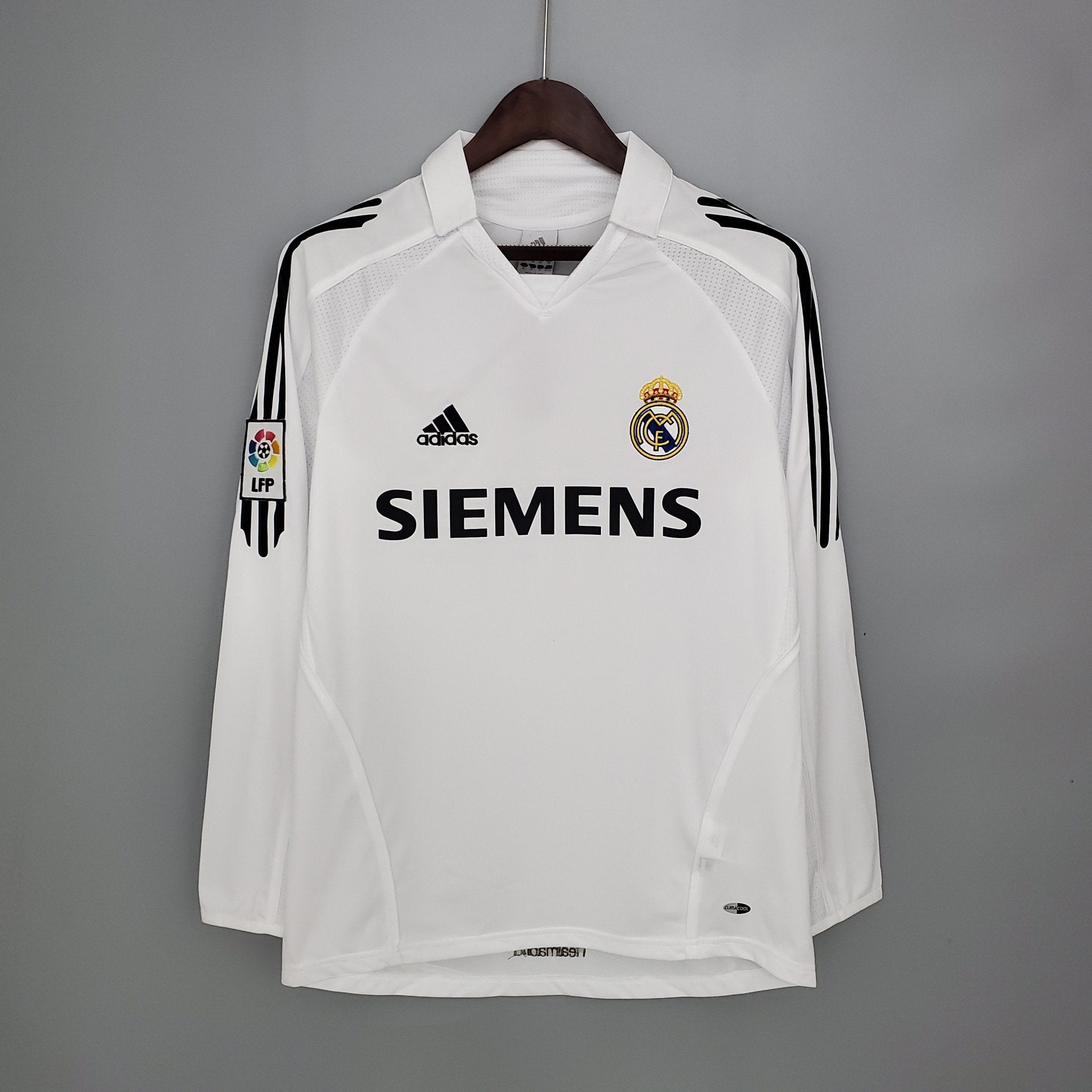 REAL MADRID I 05/06 MANGA LARGA HOMBRE (RETRO) - Bota de Oro Tienda