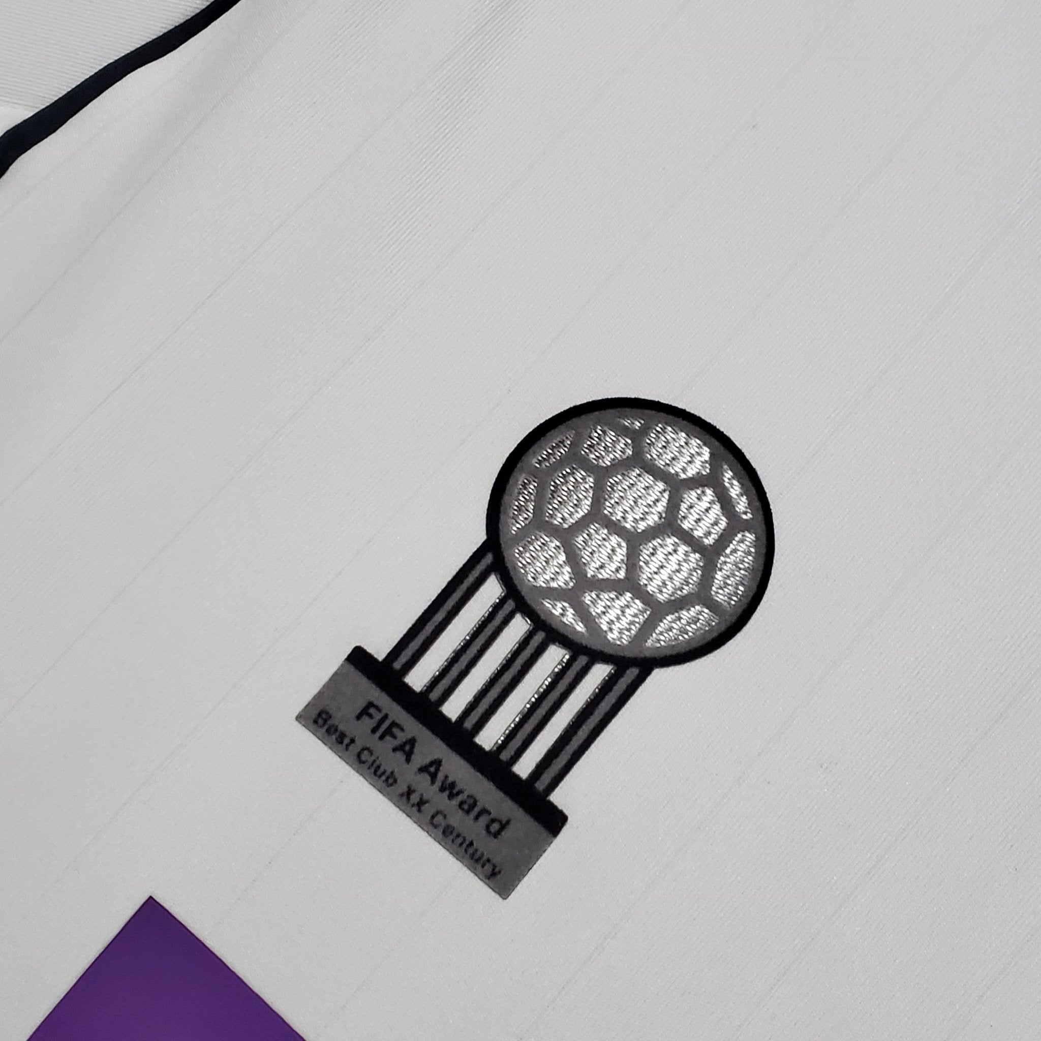 REAL MADRID I 06/07 MANGA LARGA HOMBRE (RETRO) - Bota de Oro Tienda