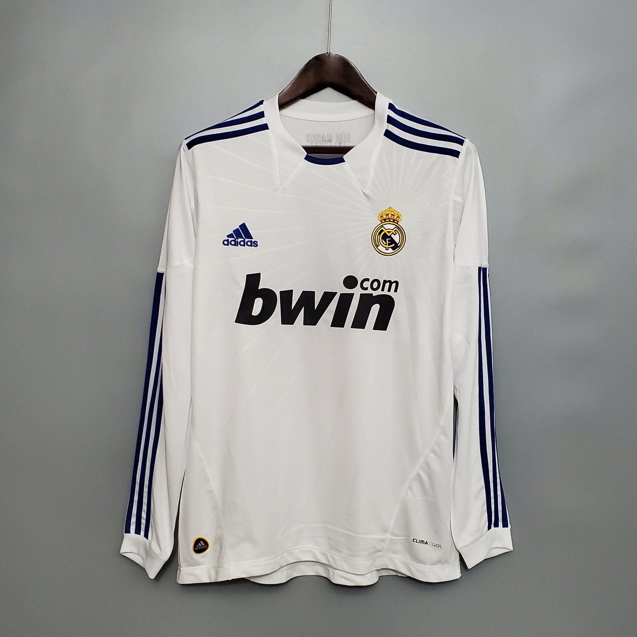 REAL MADRID I 10/11 MANGA LARGA HOMBRE (RETRO) - Bota de Oro Tienda