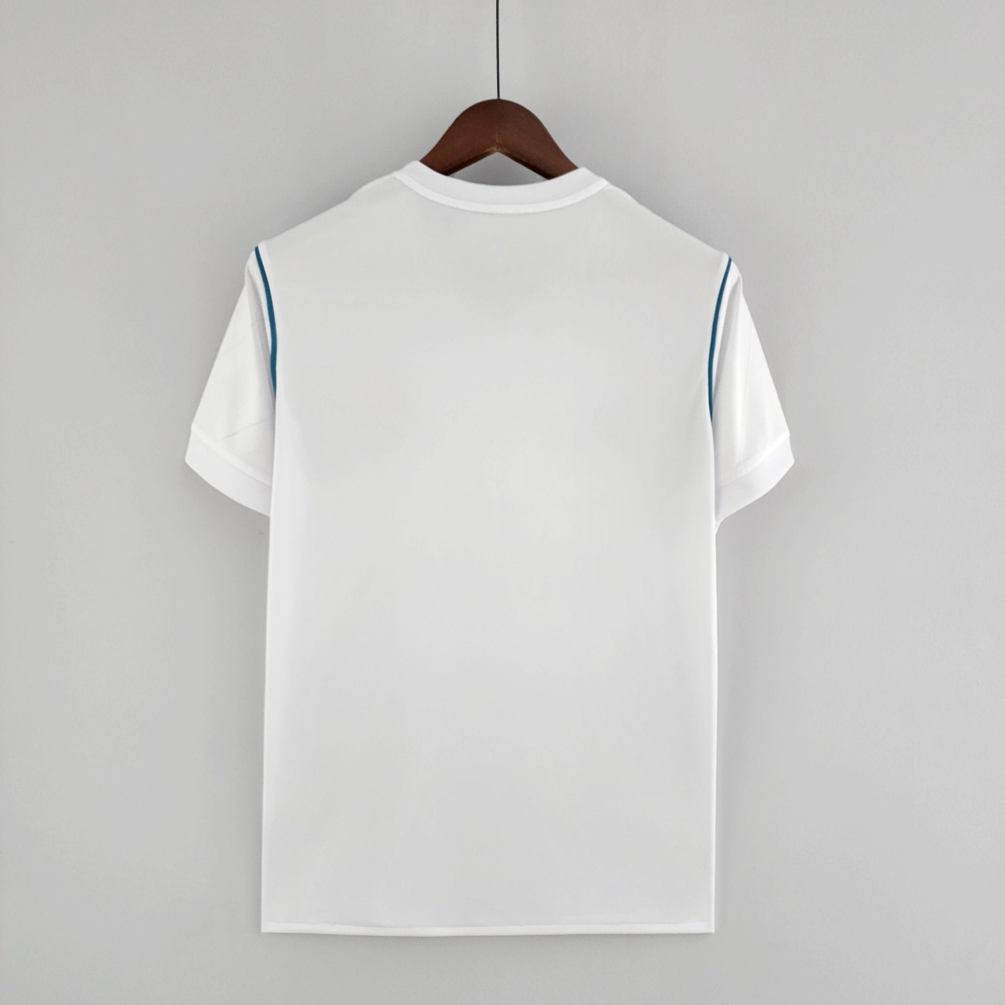 REAL MADRID I 17/18 (RETRO) - Bota de Oro Tienda