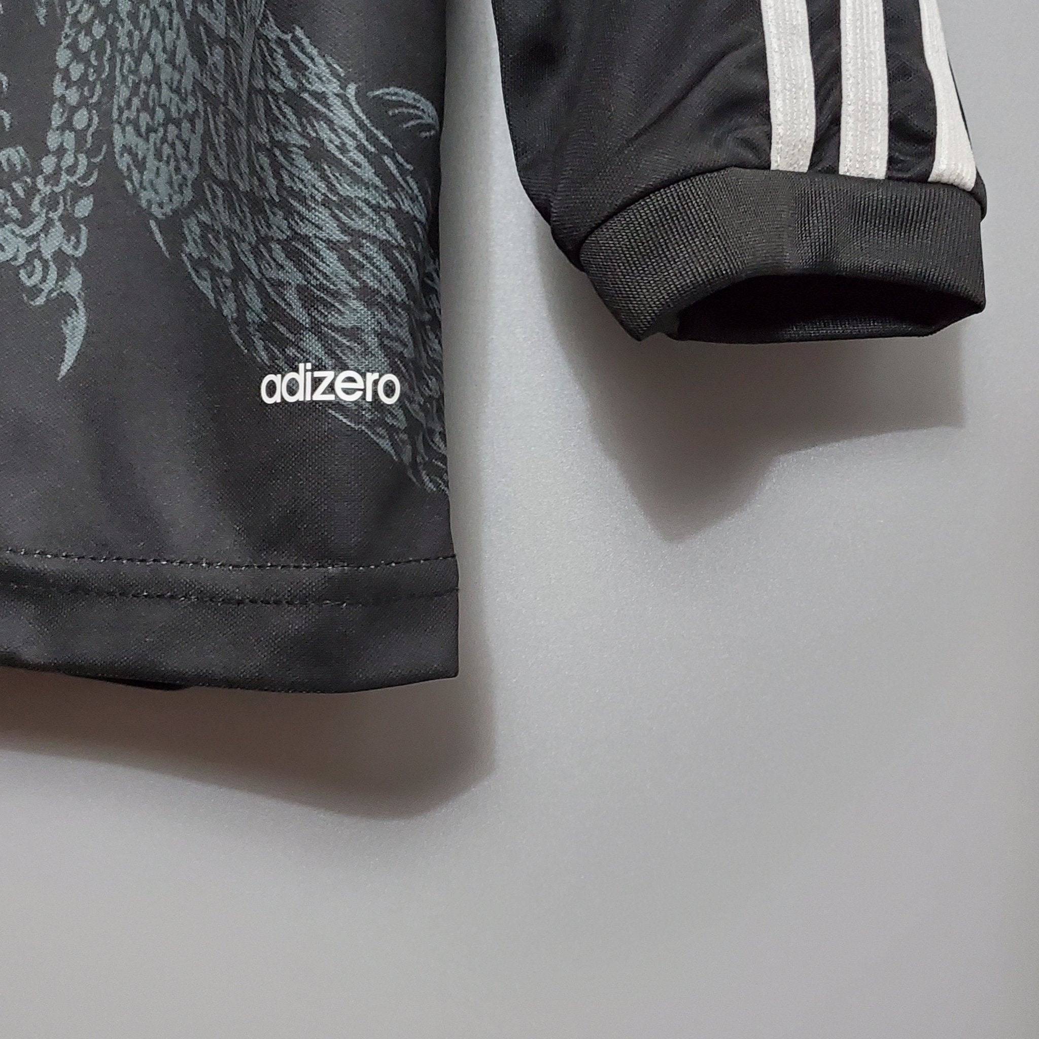 REAL MADRID II 14/15 MANGA LARGA HOMBRE (RETRO) - Bota de Oro Tienda