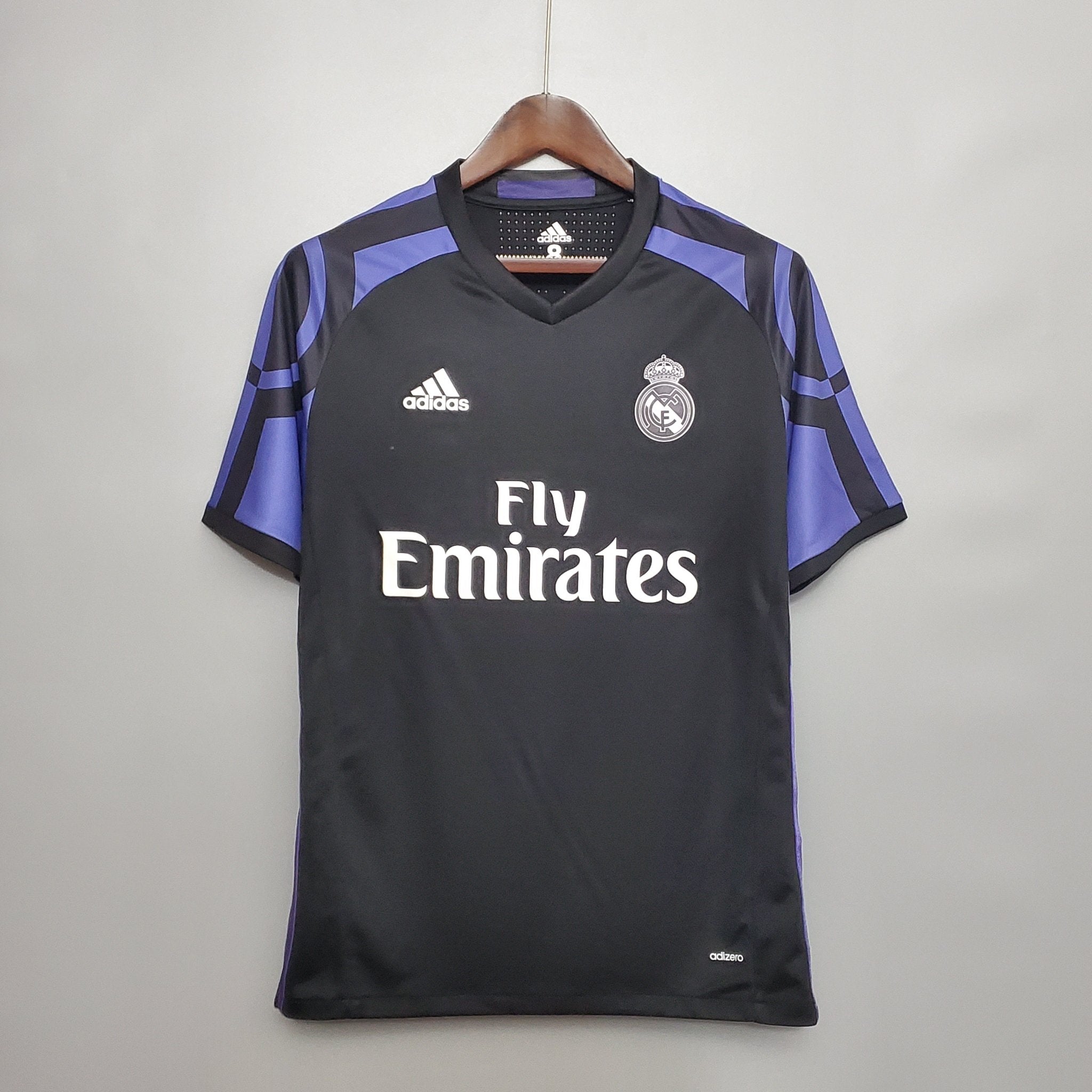 REAL MADRID II 15/16 HOMBRE (RETRO) - Bota de Oro Tienda