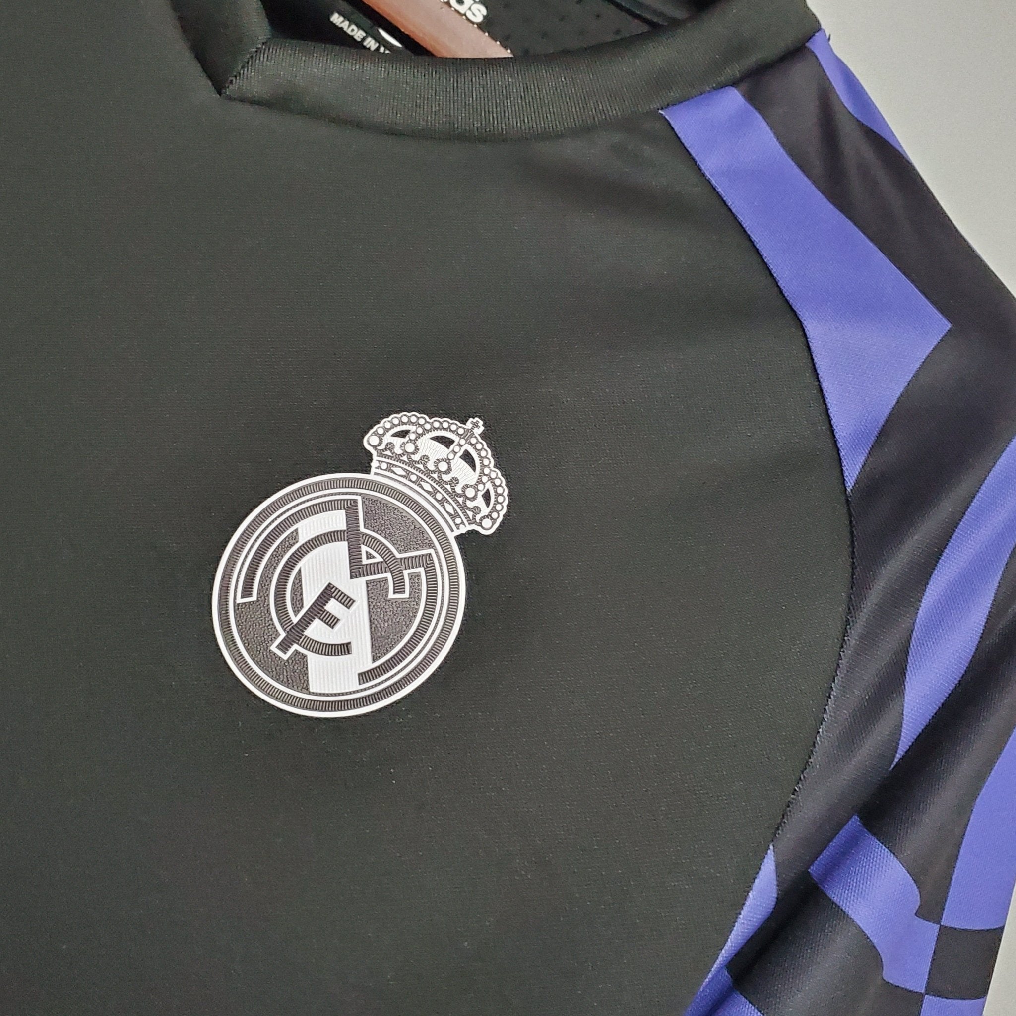 REAL MADRID II 15/16 HOMBRE (RETRO) - Bota de Oro Tienda