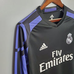 REAL MADRID II 15/16 MANGA LARGA HOMBRE (RETRO) - Bota de Oro Tienda