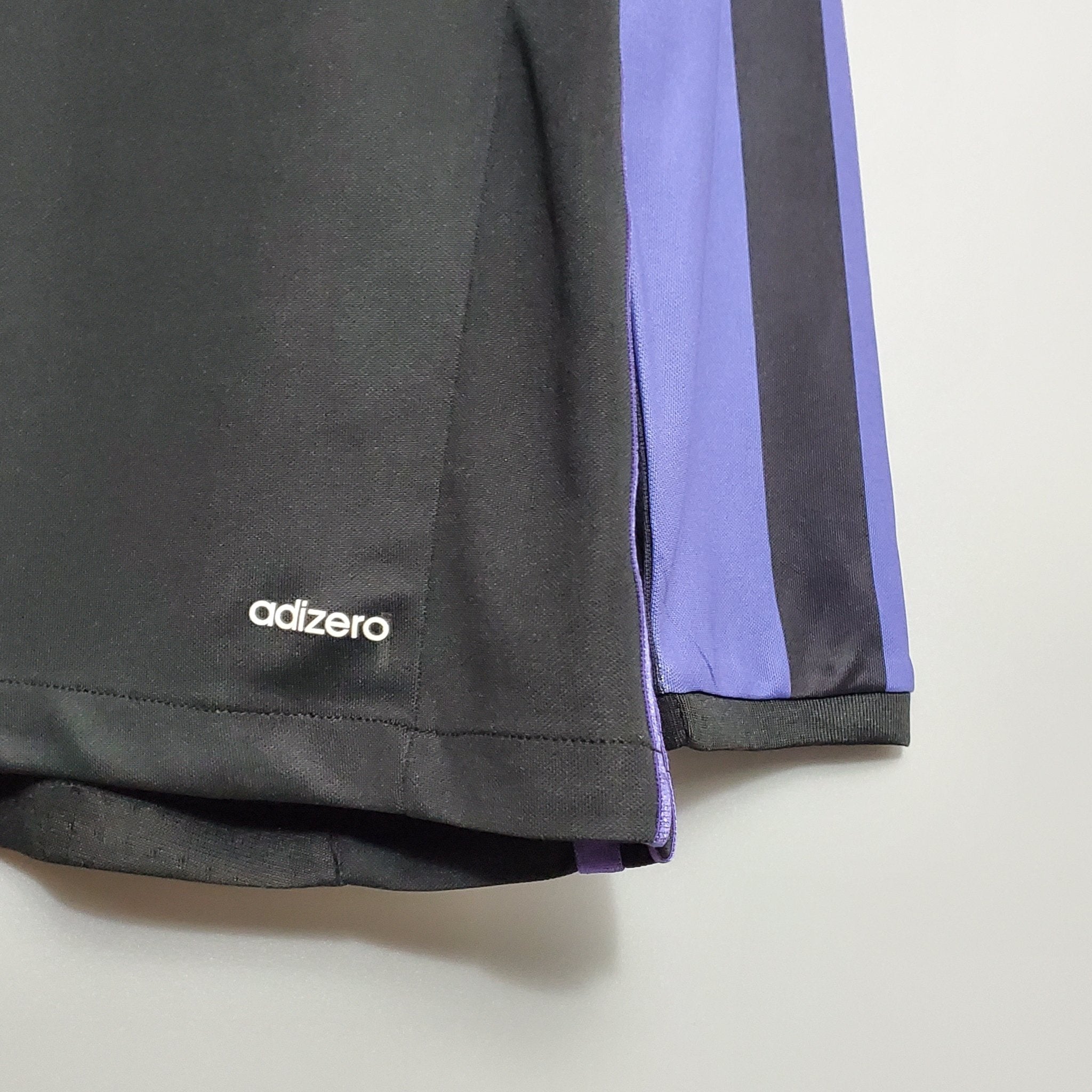 REAL MADRID II 15/16 MANGA LARGA HOMBRE (RETRO) - Bota de Oro Tienda