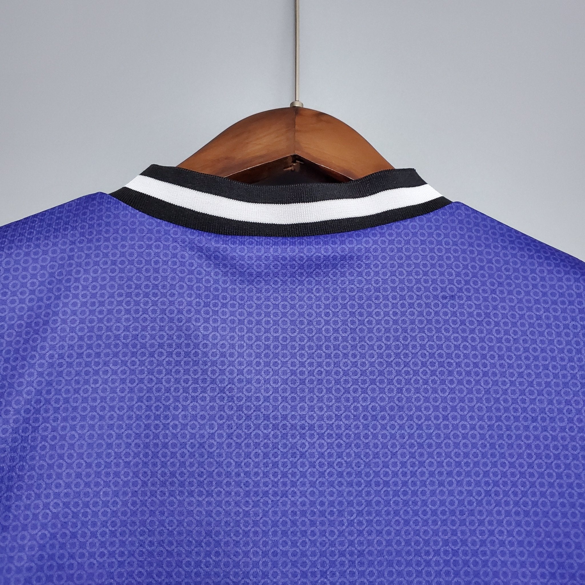 REAL MADRID II 97/98 HOMBRE (RETRO) - Bota de Oro Tienda