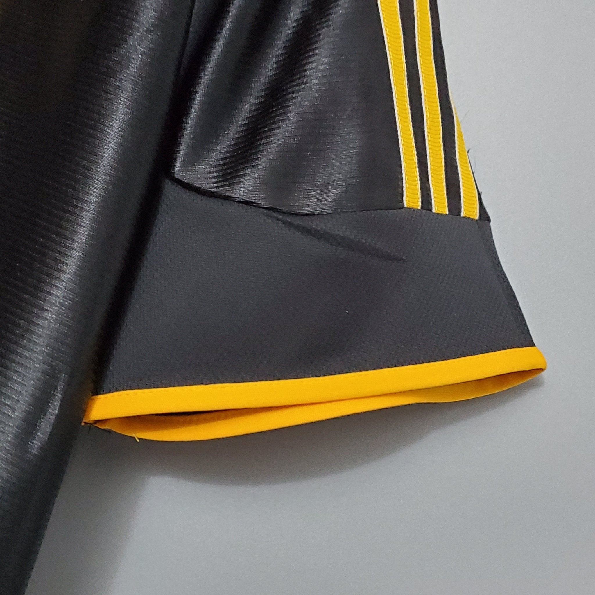 REAL MADRID II 98/99 HOMBRE (RETRO) - Bota de Oro Tienda