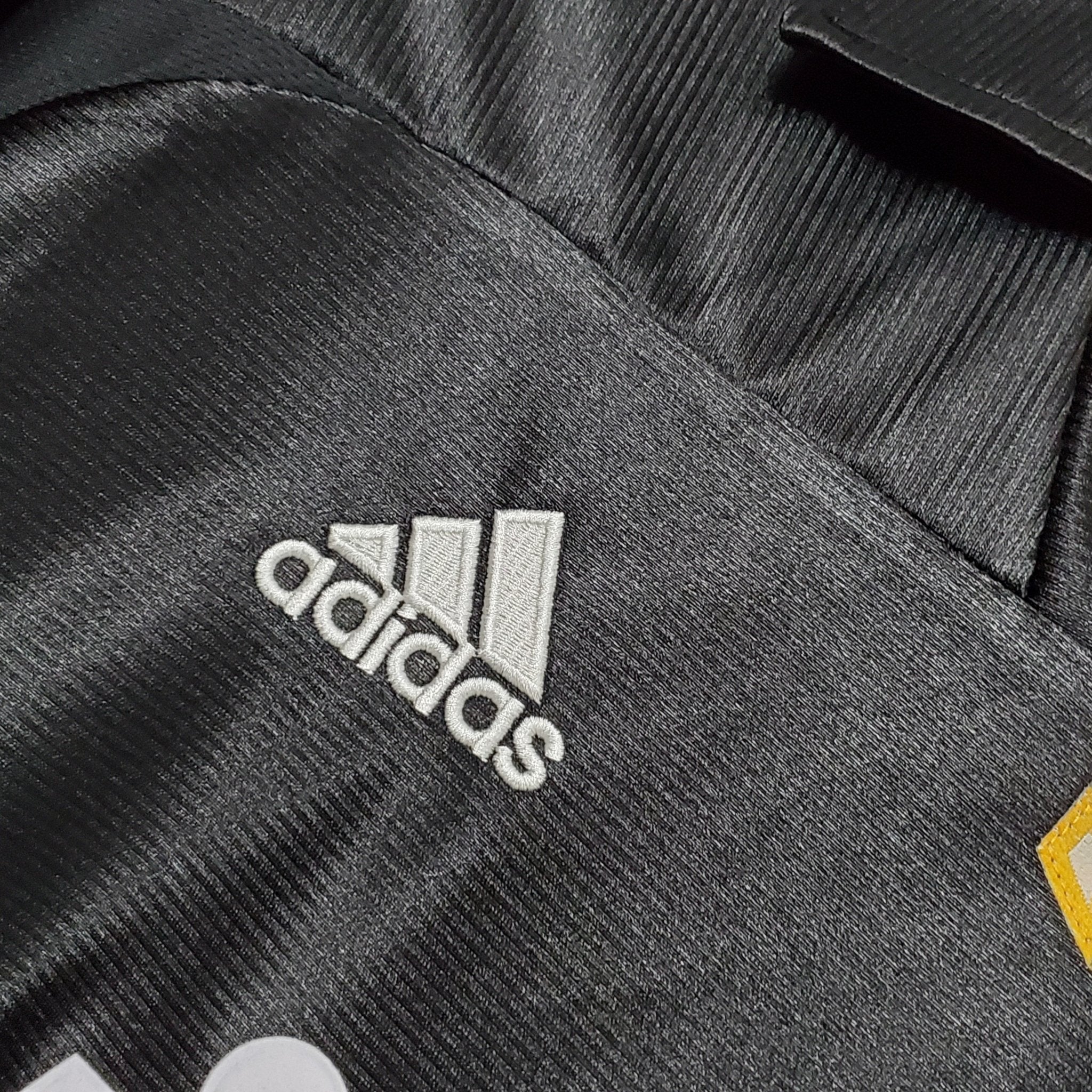 REAL MADRID II 98/99 HOMBRE (RETRO) - Bota de Oro Tienda