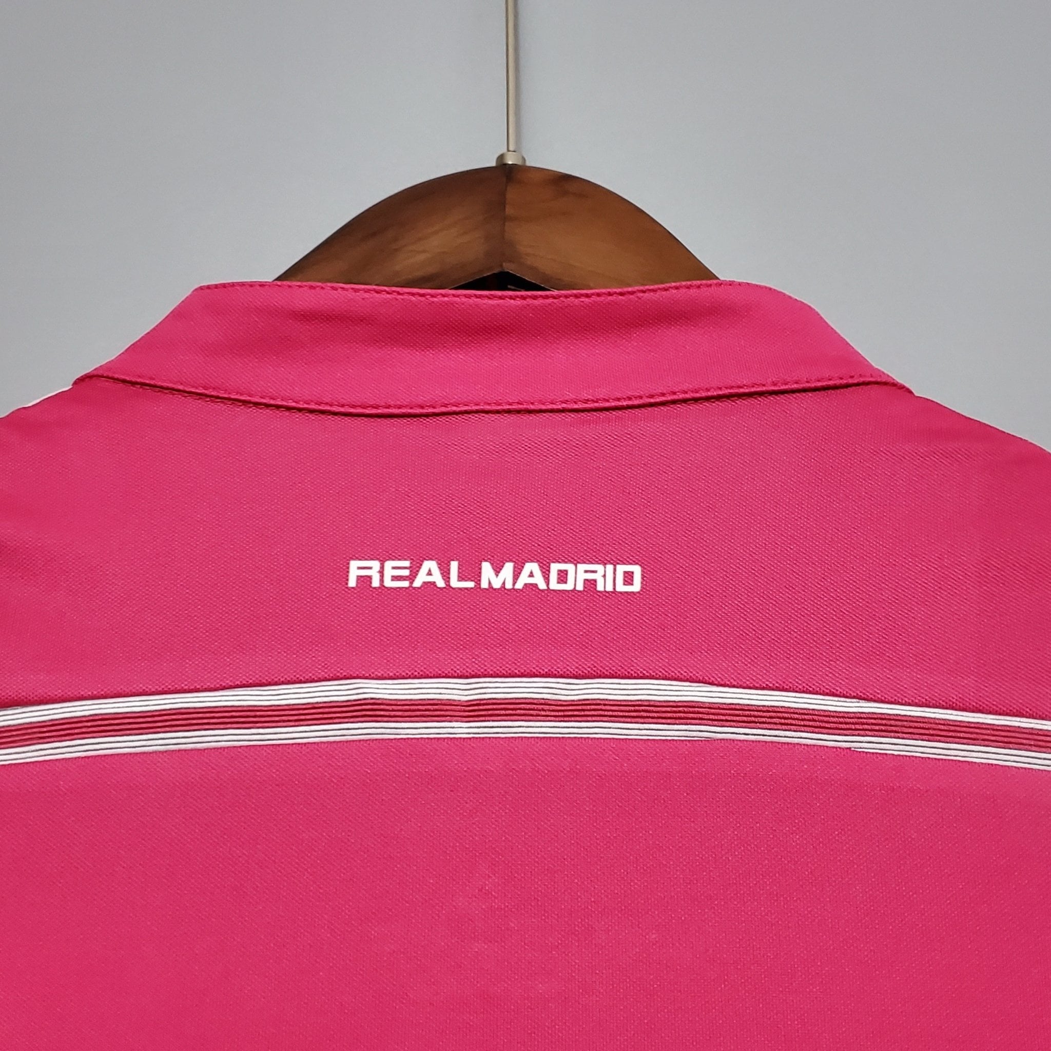 REAL MADRID III 14/15 MANGA LARGA HOMBRE (RETRO) - Bota de Oro Tienda