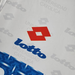 UNIVERSIDAD CATÓLICA I 96 MANGA LARGA HOMBRE (RETRO) - Bota de Oro Tienda