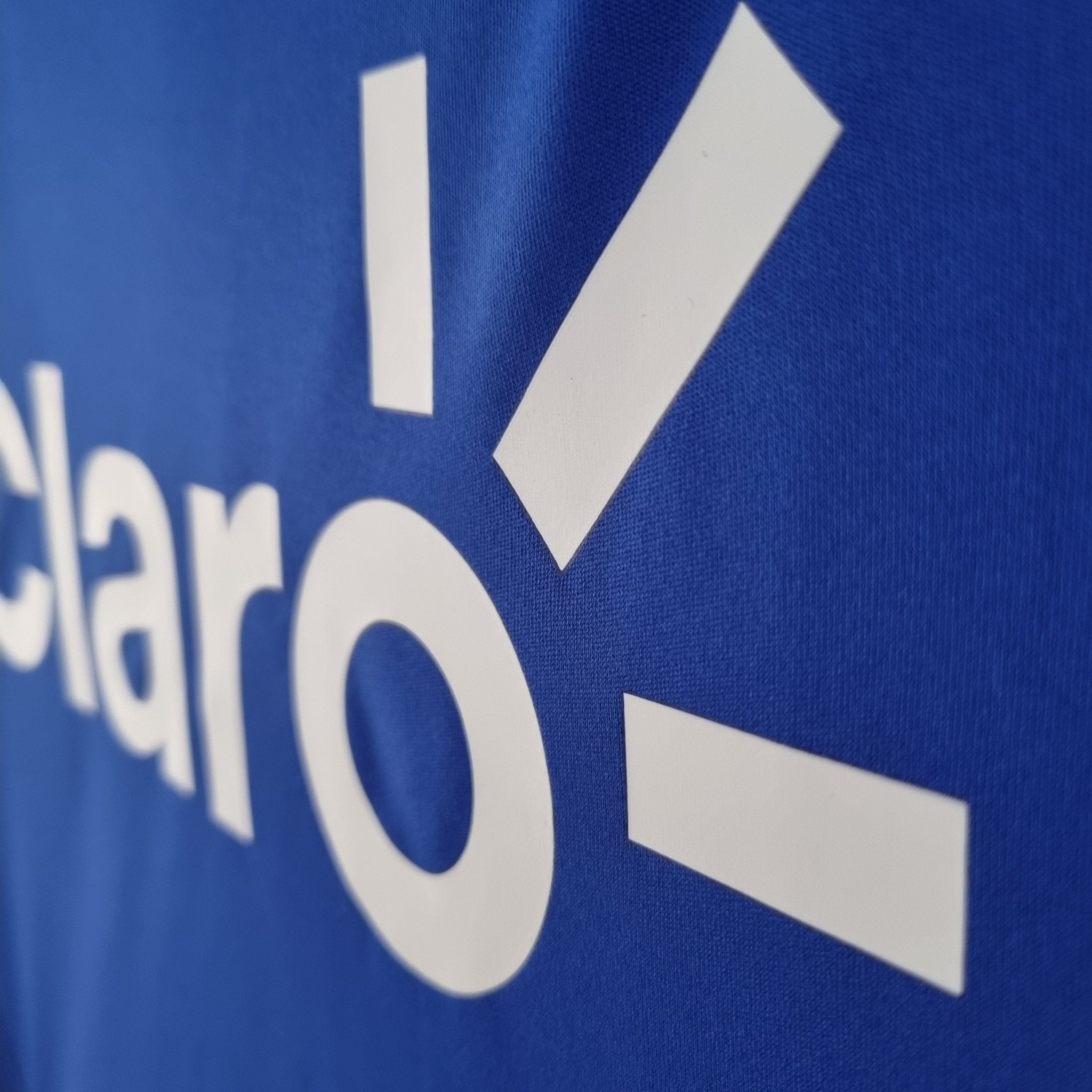 UNIVERSIDAD DE CHILE I 2011 MANGA LARGA HOMBRE (RETRO) - Bota de Oro Tienda