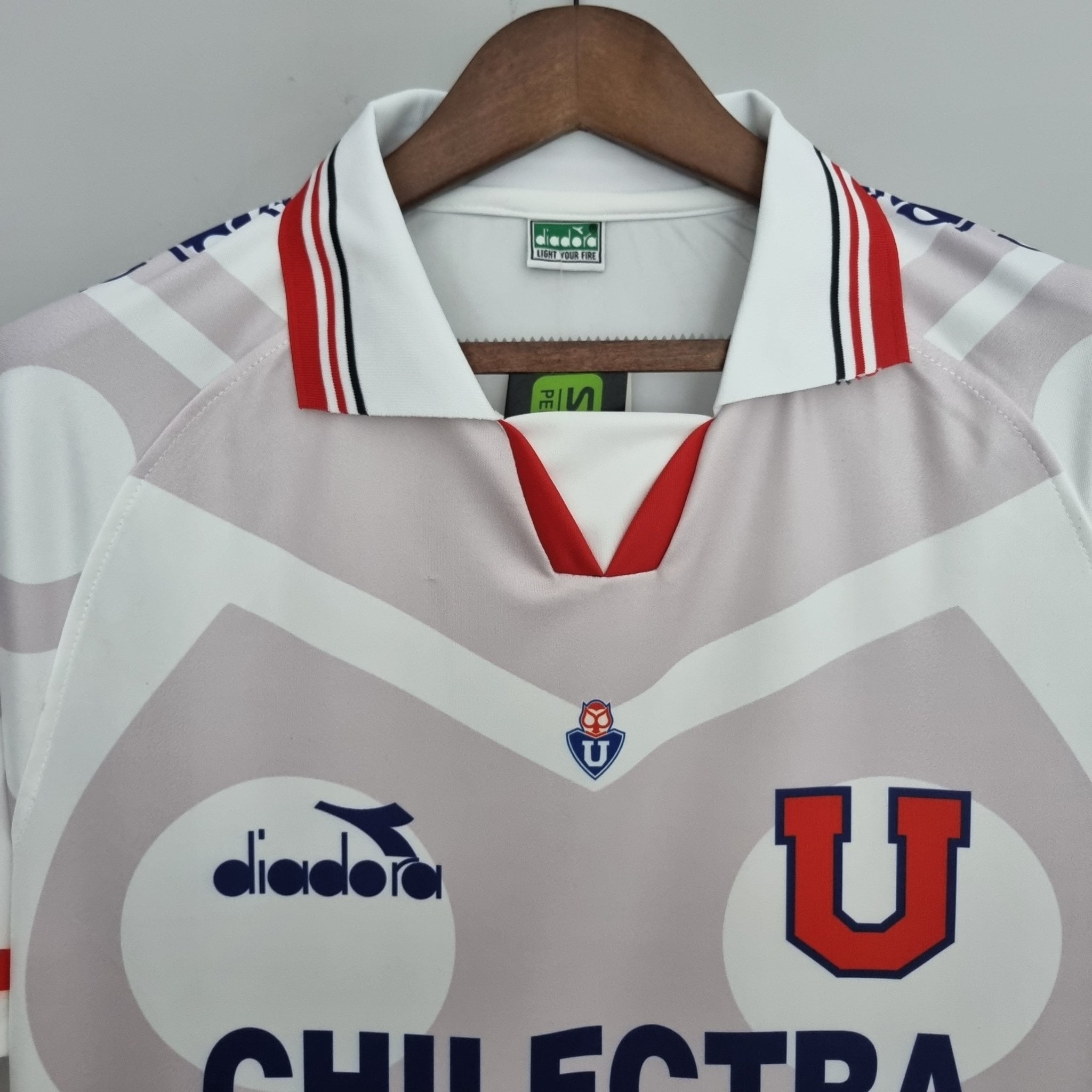 UNIVERSIDAD DE CHILE II 96 HOMBRE (RETRO) - Bota de Oro Tienda