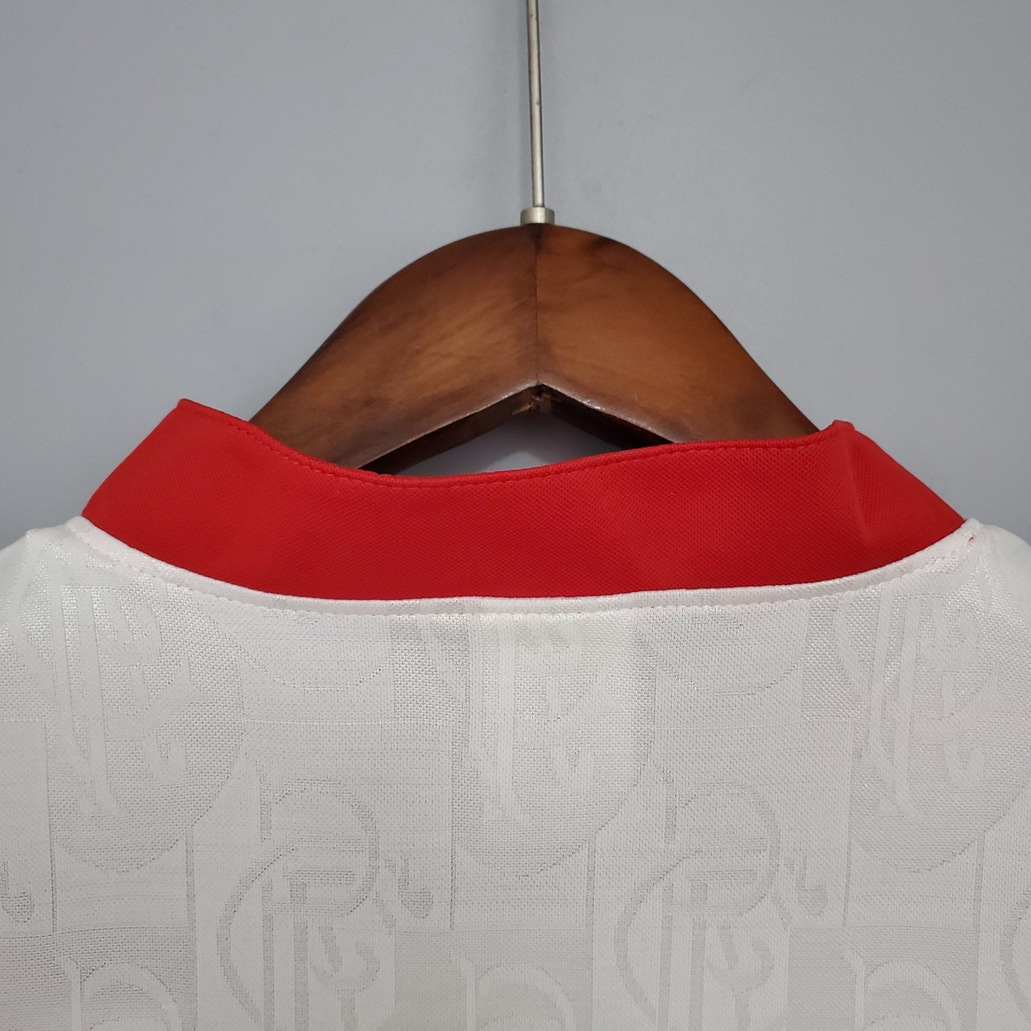 WANDERER I 96/97 HOMBRE (RETRO) - Bota de Oro Tienda