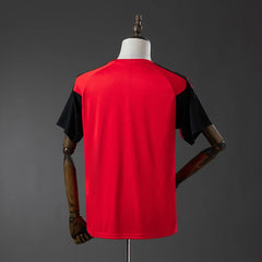 Camiseta de entrenamiento del Colo Colo 26/27 con la espalda roja lisa - vista trasera