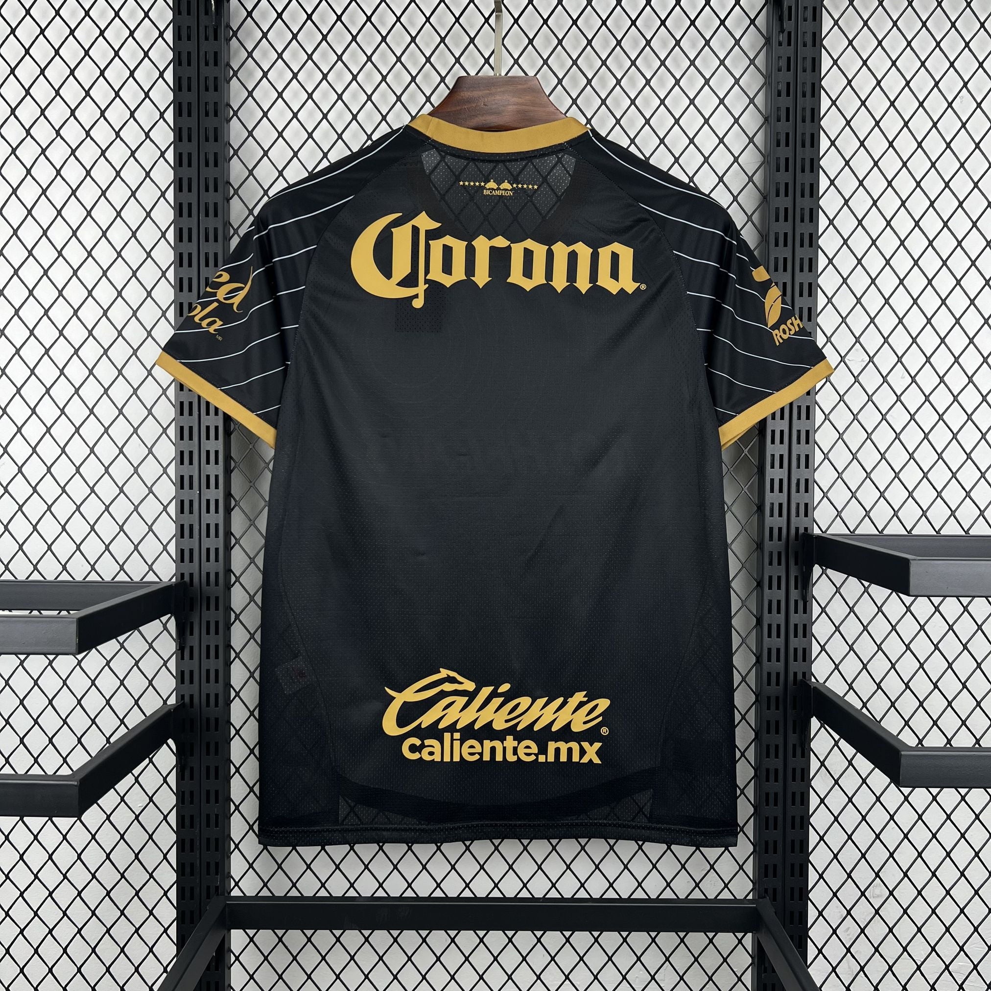 Camiseta Toluca edición especial 26/27 - vista trasera