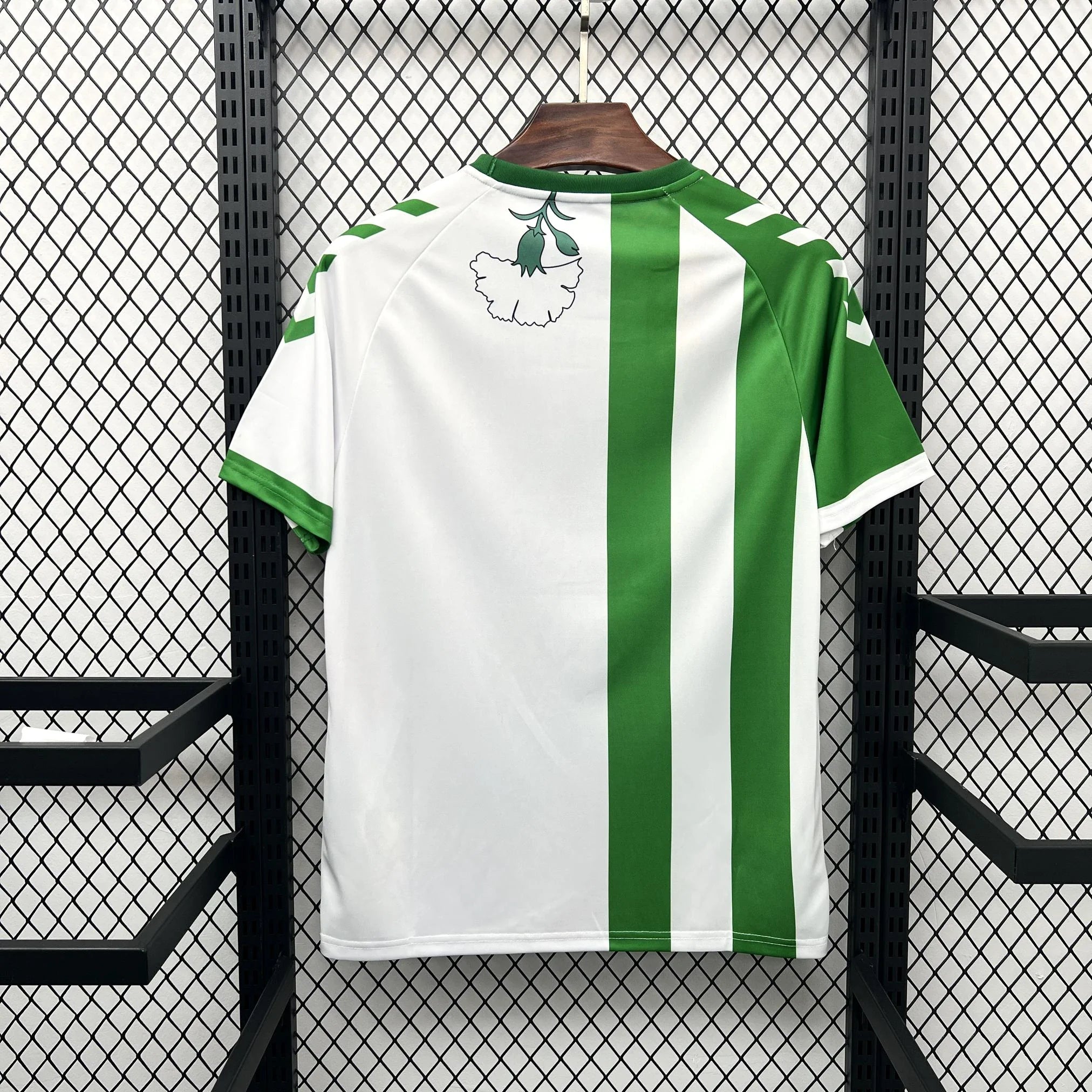 Camiseta Real Betis equipación especial 25/26 verde y blanca - vista trasera