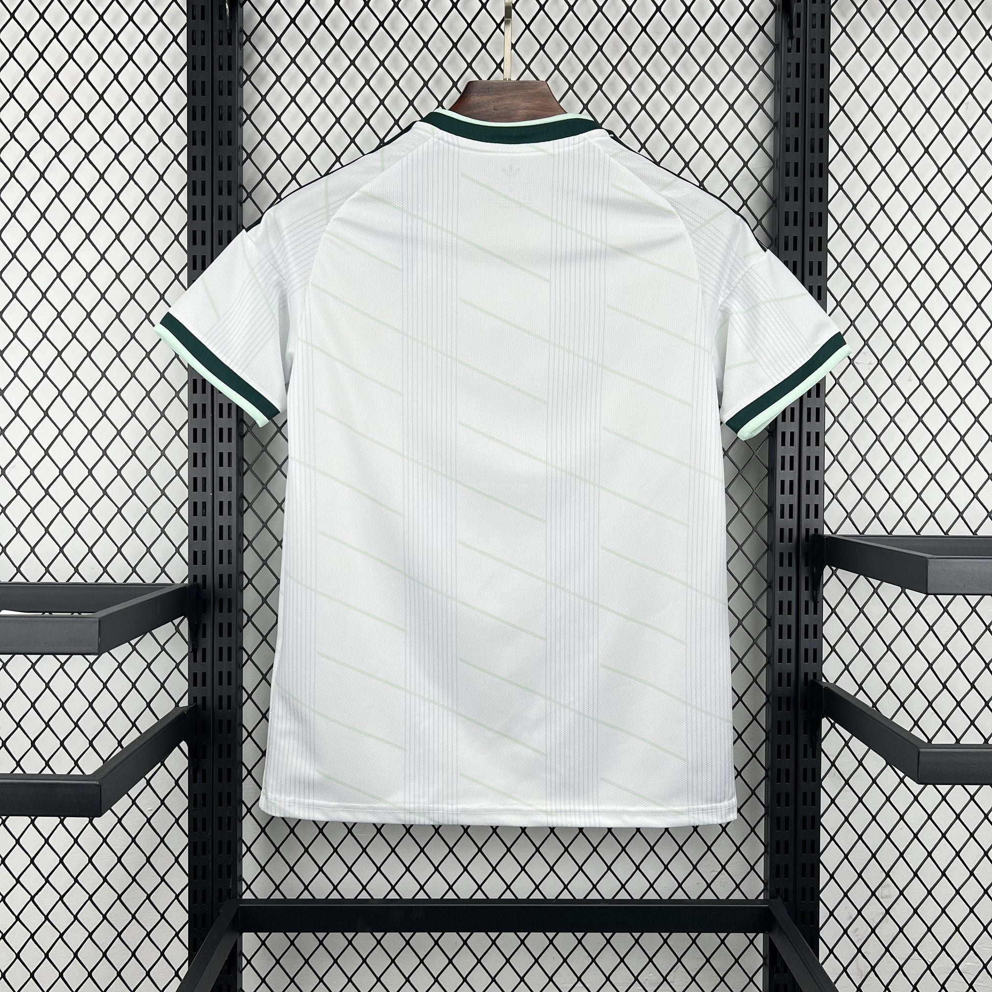 Camiseta de Irlanda del Norte Mundial 2026 en blanco - vista trasera lisa