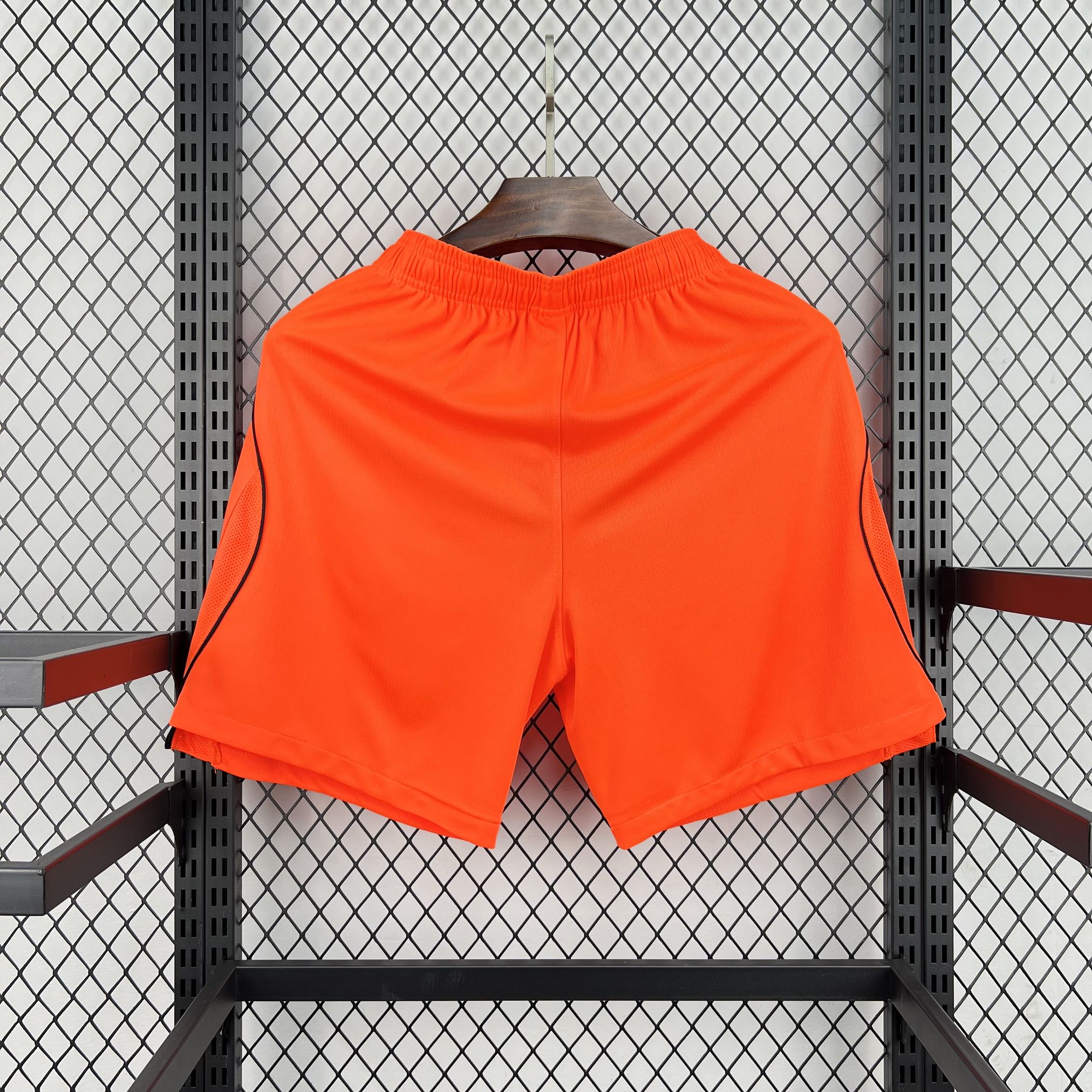 Pantalón corto de Países Bajos Mundial 2026 en naranja - vista trasera