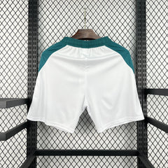 Pantalón corto de Portugal Mundial 2026 en blanco - vista trasera