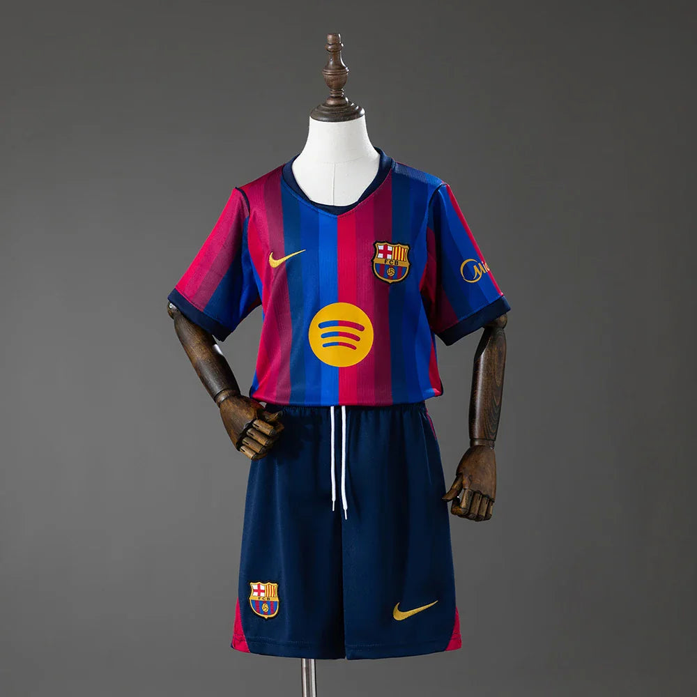 Conjunto Barcelona primera equipación 26/27 niños, camiseta y pantalón corto - vista frontal