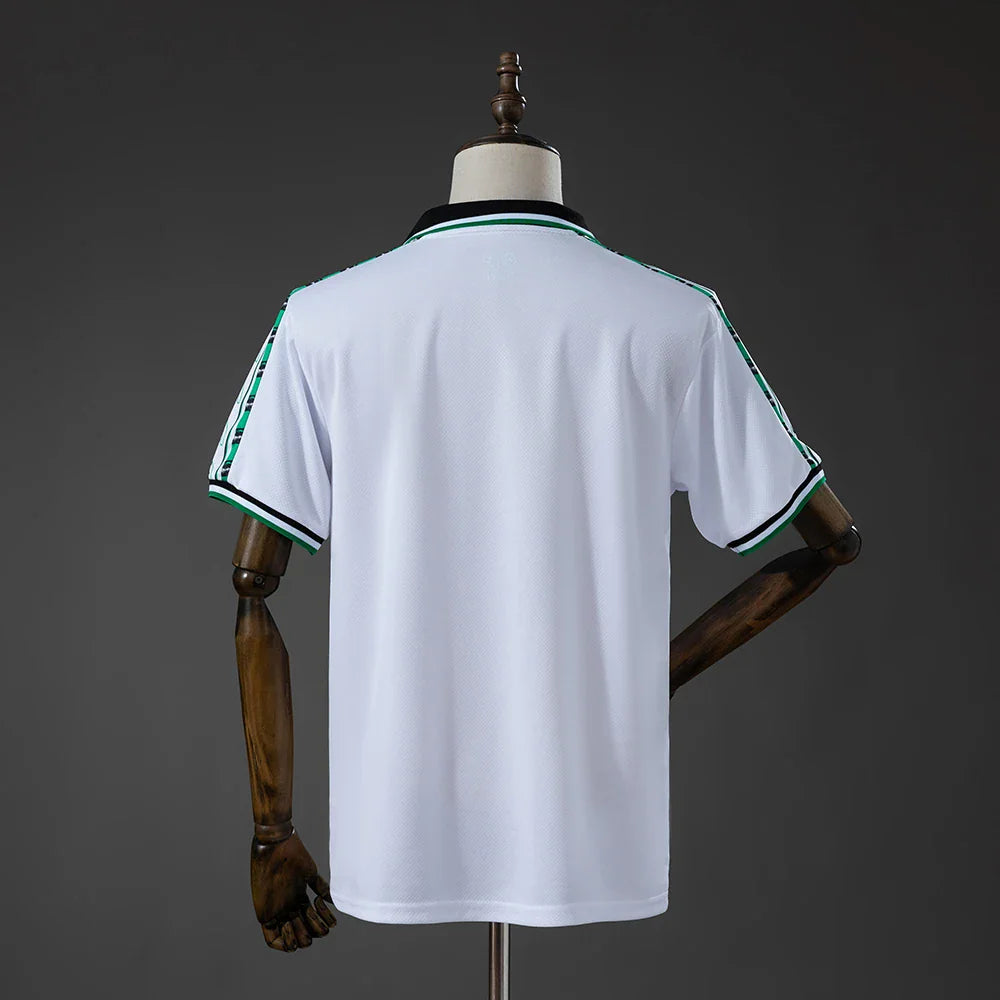 Camiseta blanca del Racing de Santander 25/26 con la espalda lisa - vista trasera