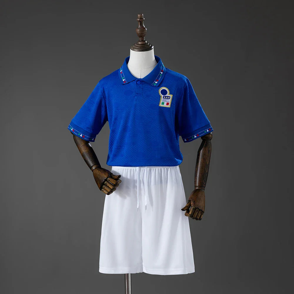 Conjunto retro de Italia 1994 para niños con camiseta azul y cuello de polo - vista frontal