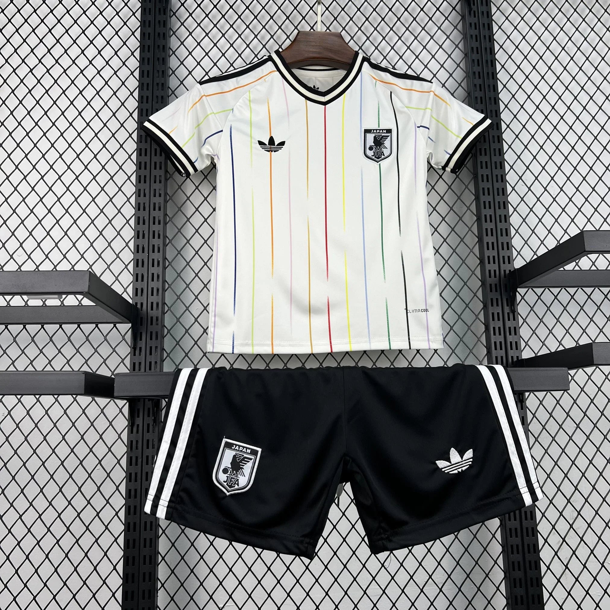 Conjunto infantil de Japón segunda equipación 2026 - vista frontal