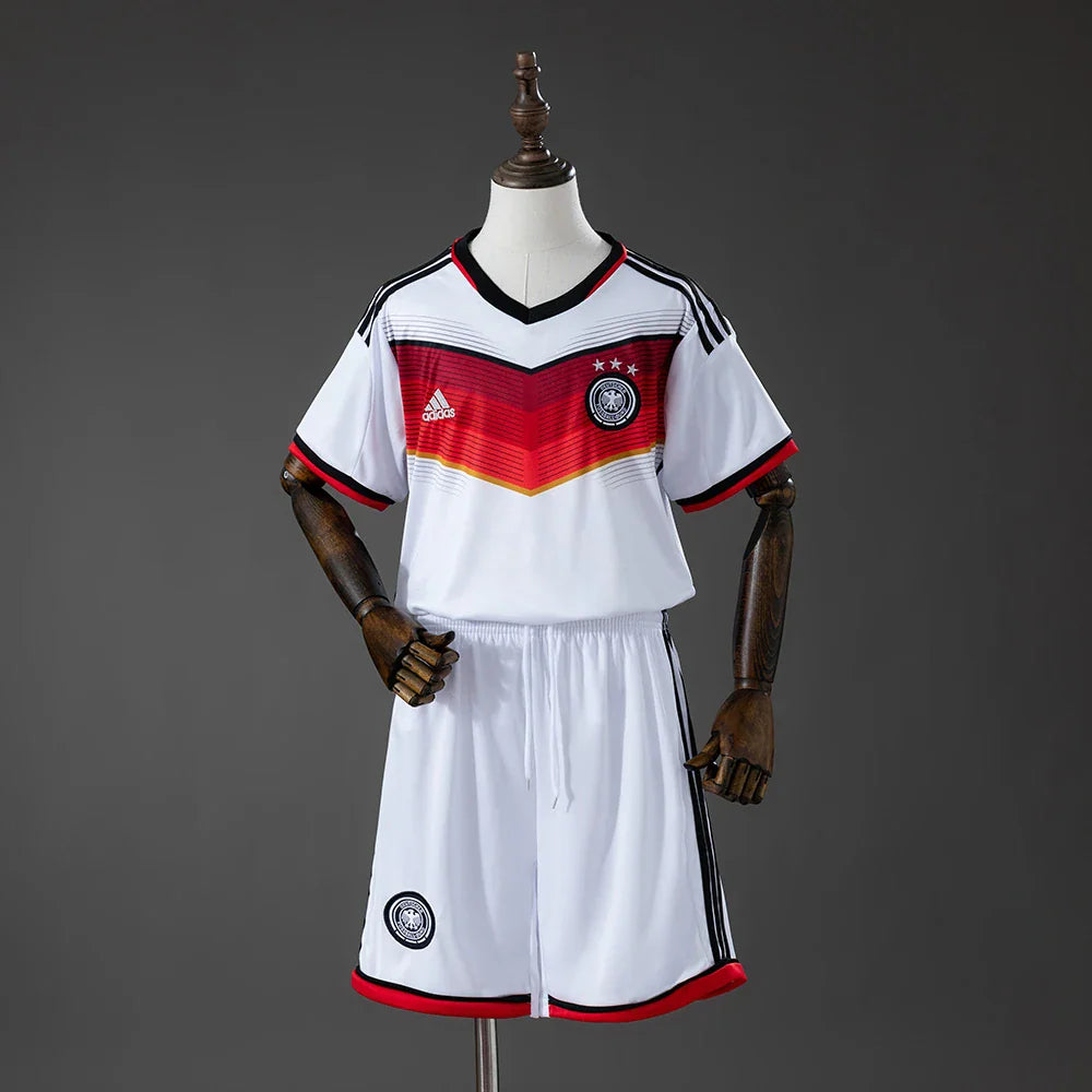Conjunto retro de Alemania 2014 para niños con camiseta blanca - vista frontal