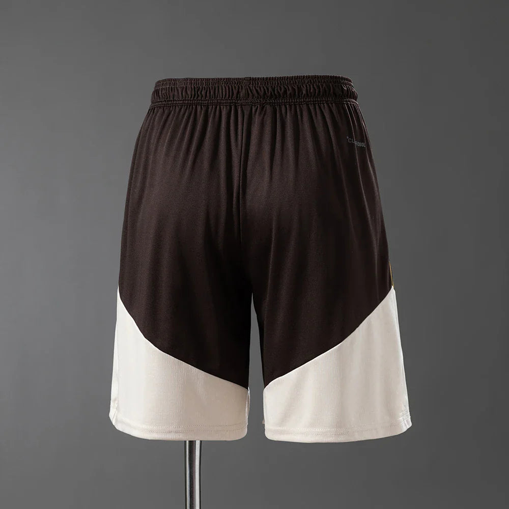Pantalón corto de entrenamiento del Flamengo 26/27 marrón con paneles crema - vista trasera