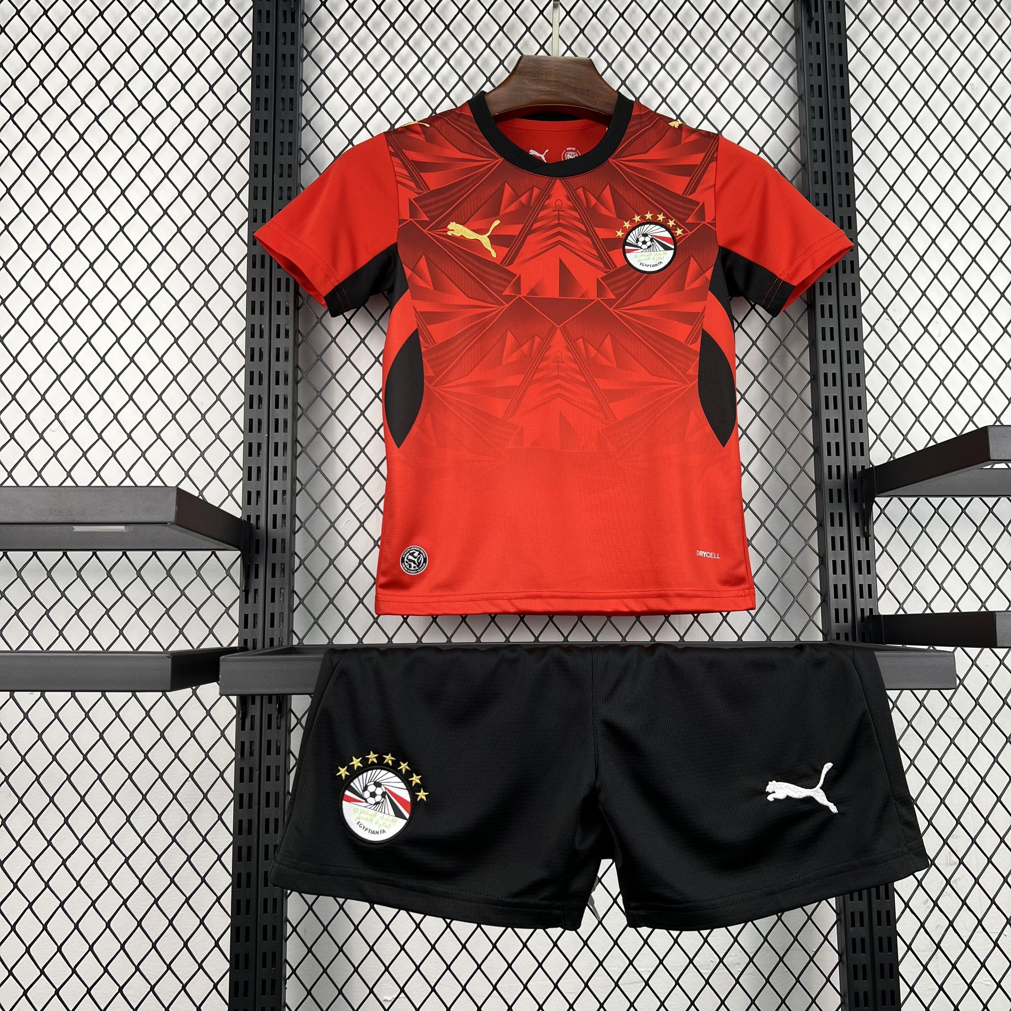 Conjunto infantil de Egipto primera equipación 2026 - vista frontal