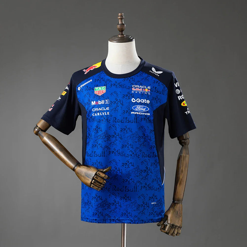 Camiseta de la escudería Red Bull Racing 2026 con estampado pixelado - vista frontal