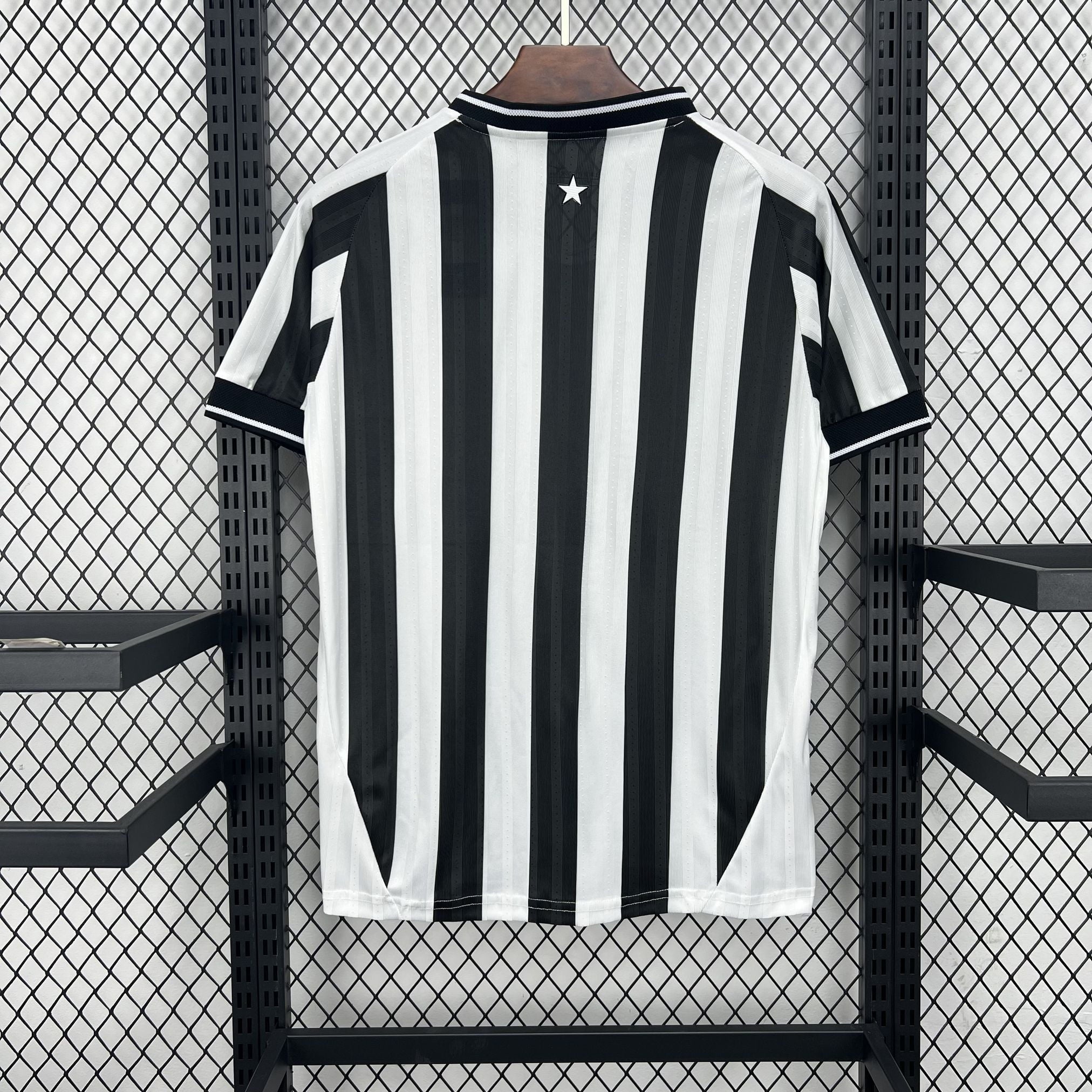 Camiseta Botafogo primera equipación 26/27 de rayas blancas y negras - vista trasera