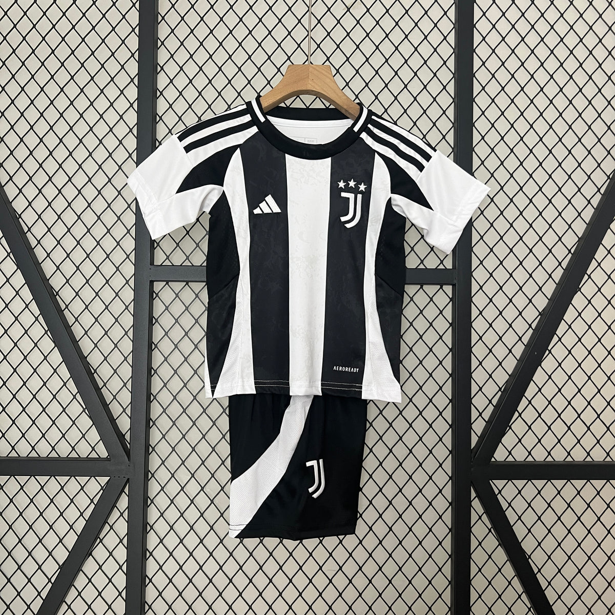 JUVENTUS I  24/25 CONJUNTO INFANTIL