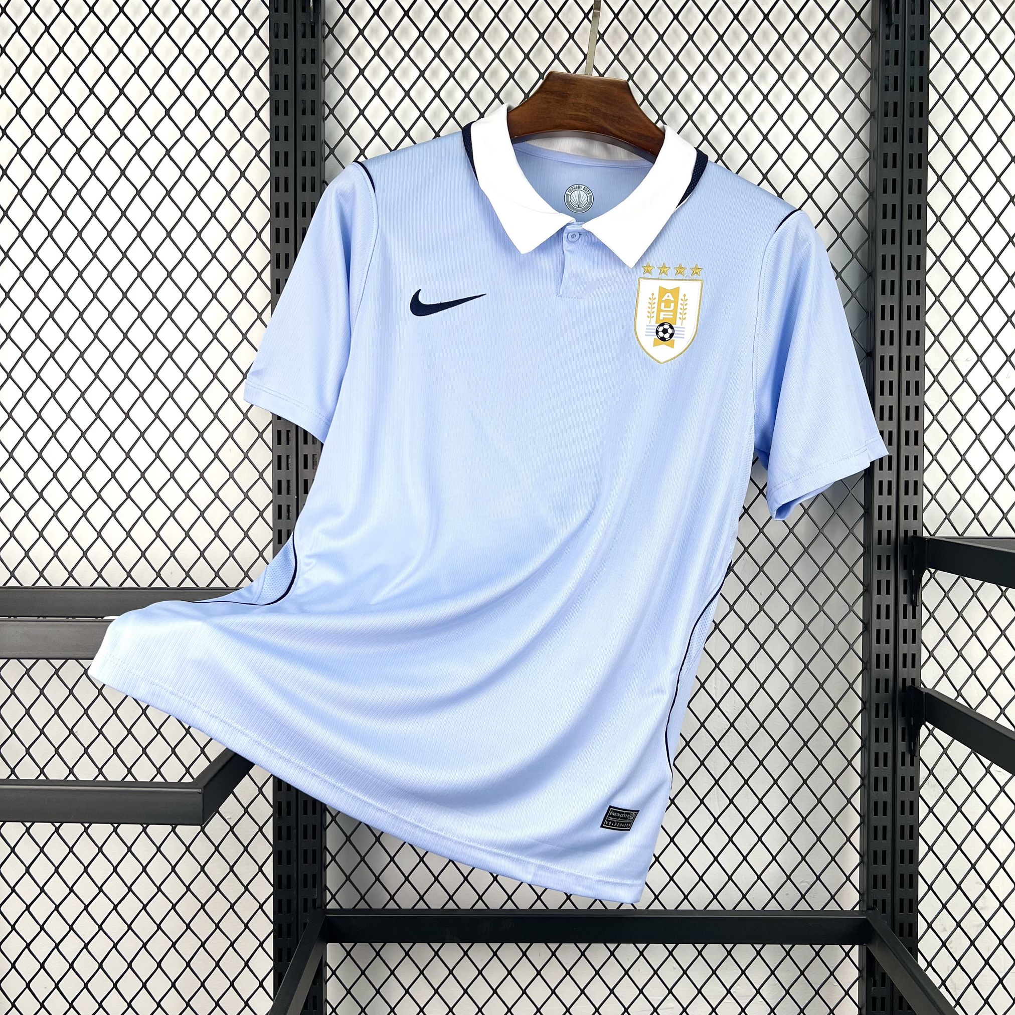 Camiseta Uruguay primera equipación 2026 - vista frontal