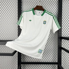 Camiseta Brasil edición especial clásica 2026 - vista frontal