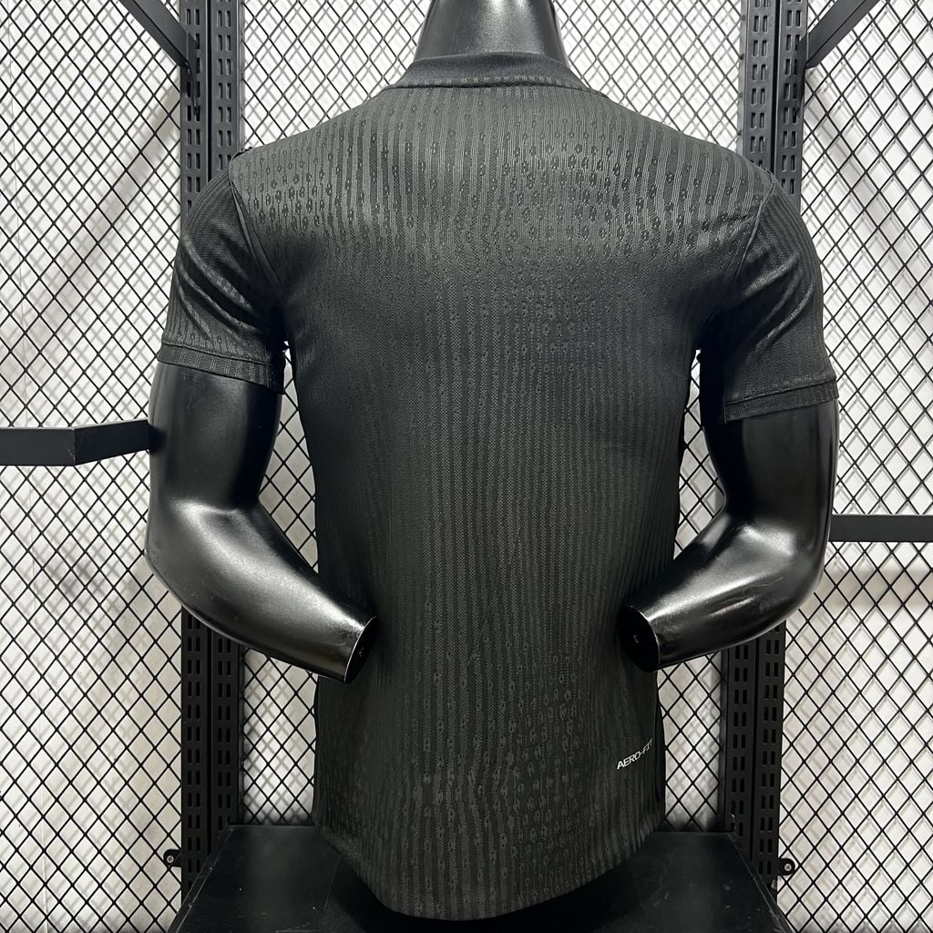 Camiseta de Noruega Mundial 2026 versión jugador en negro - vista trasera