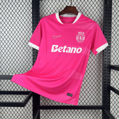 Camiseta Sporting CP edición especial rosa 26/27 - vista frontal