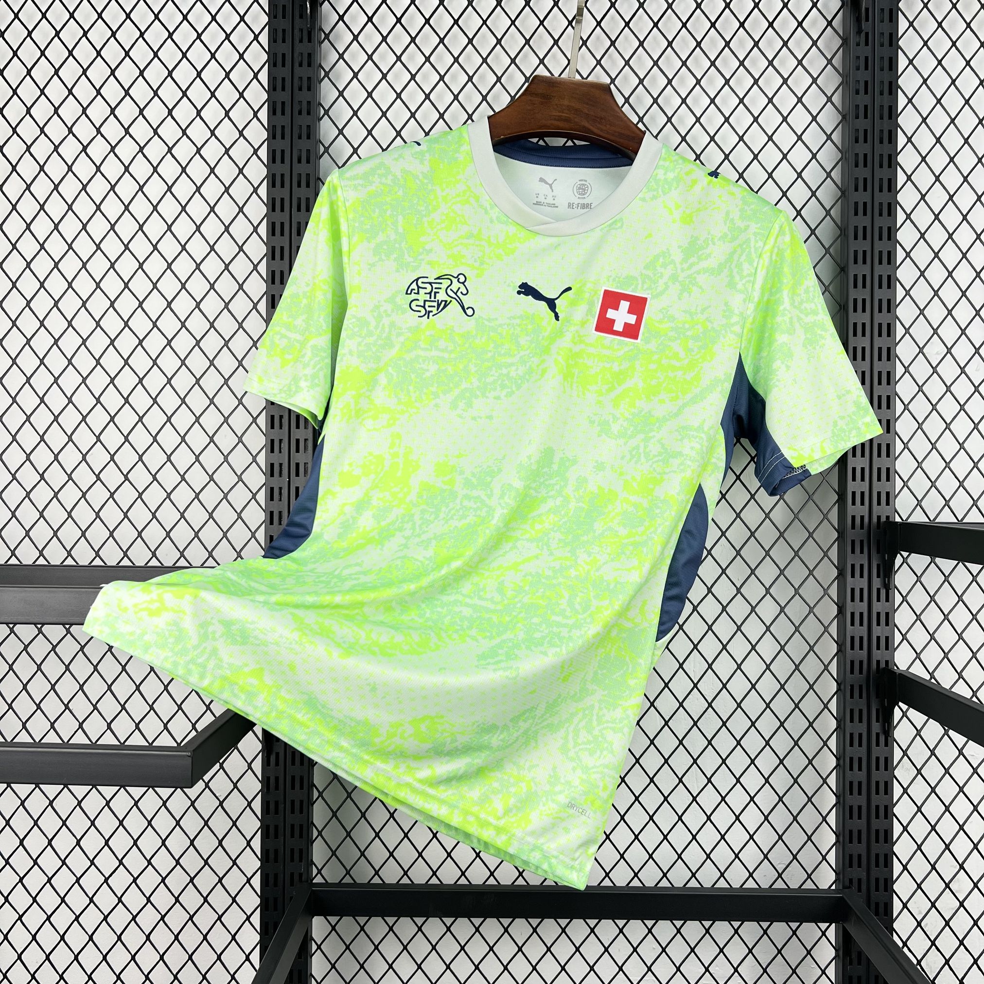 Camiseta Suiza segunda equipación 2026 - vista frontal
