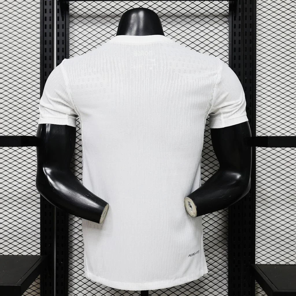 Camiseta de Noruega Mundial 2026 versión jugador en blanco - vista trasera