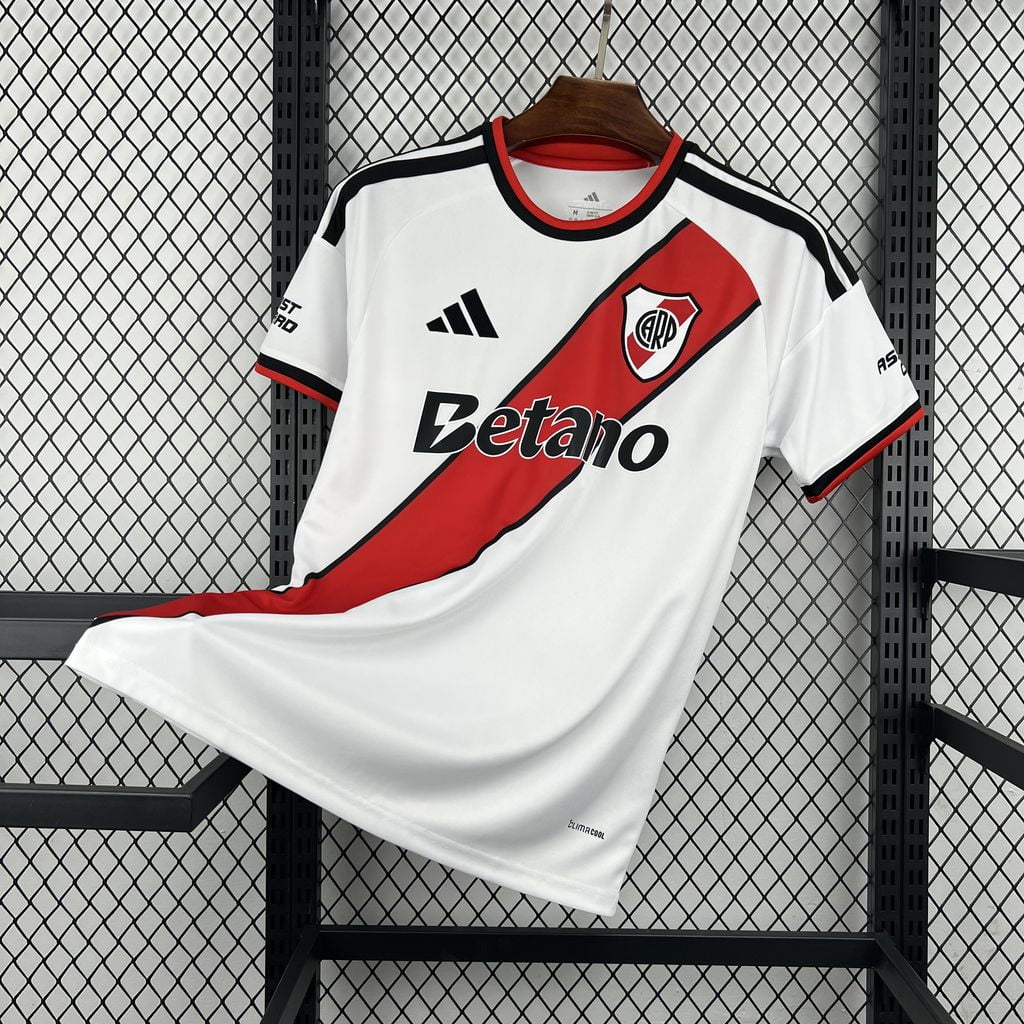 Camiseta River Plate primera equipación 26/27 blanca con banda roja - vista frontal
