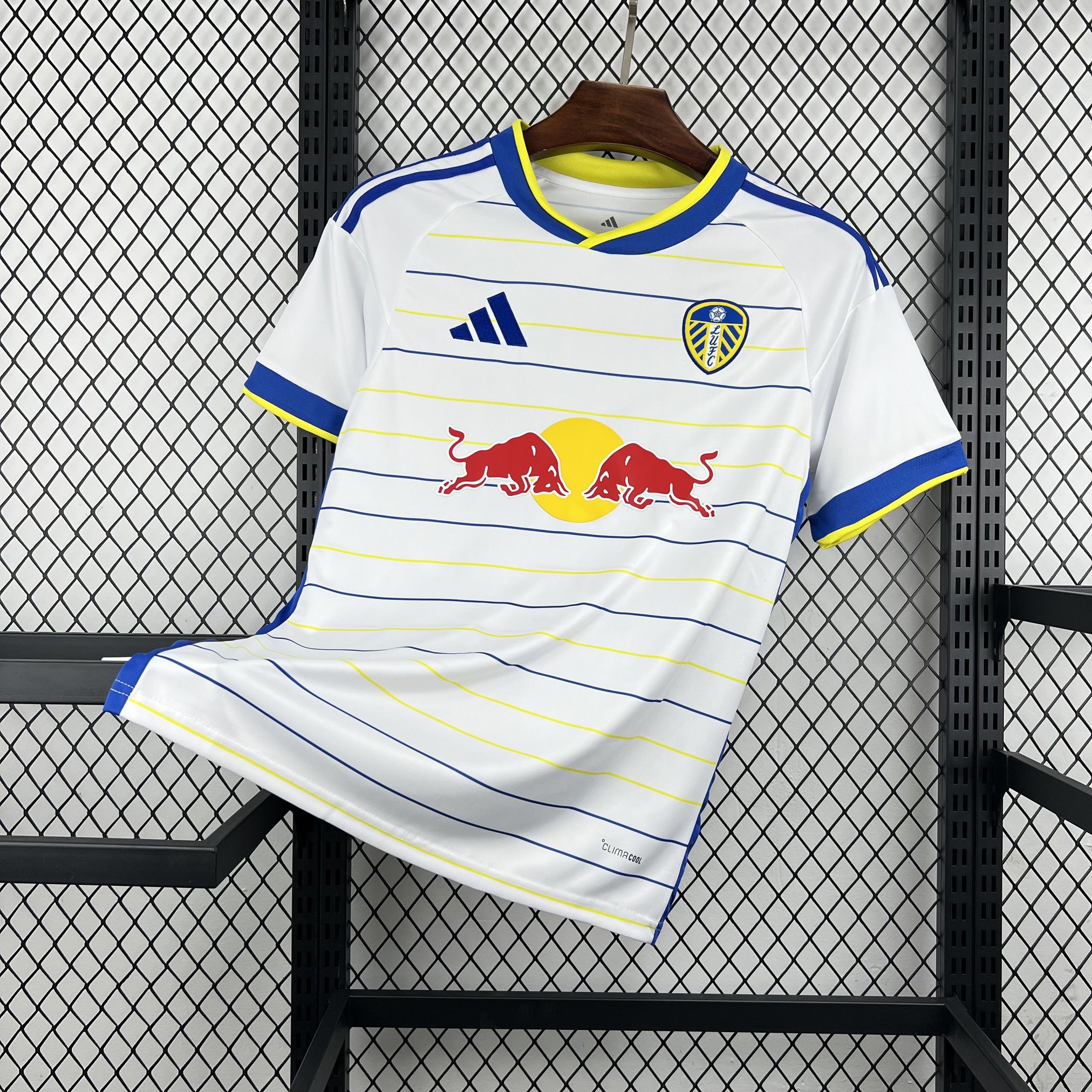 Camiseta Leeds United primera equipación 26/27 - vista frontal