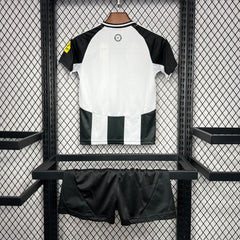 NEWCASTLE UNITED I 24/25 CONJUNTO INFANTIL