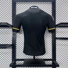 REAL MADRID EDICIÓN ROSA  24/25  ( VERSION JUGADOR)