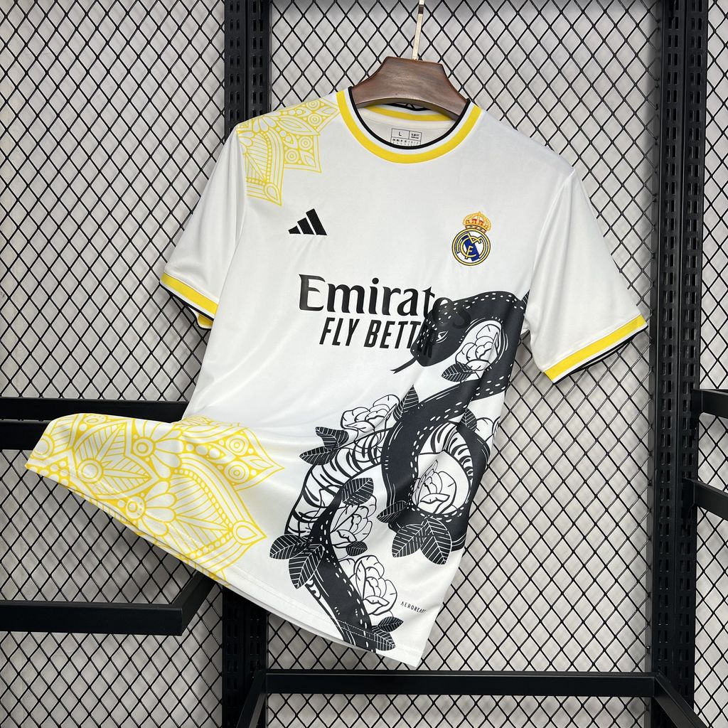 REAL MADRID  EDCION ESPECIA WHITE AND  BLACK MAMBA   24/25  HOMBRE