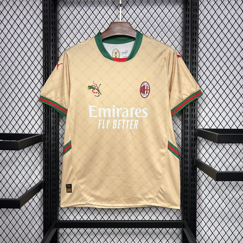 AC MILAN EDCIÓN MARCA COMÚN GUCCI 24/25 HOMBRE - Bota de Oro Tienda