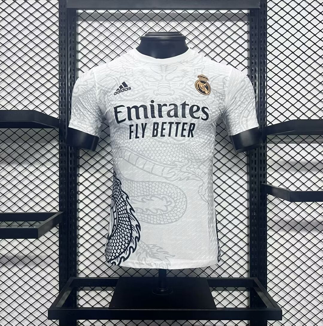 REAL MADRID DRAGON EDCION ESPECIAL 24 /25  VERSIÓN JUGADOR