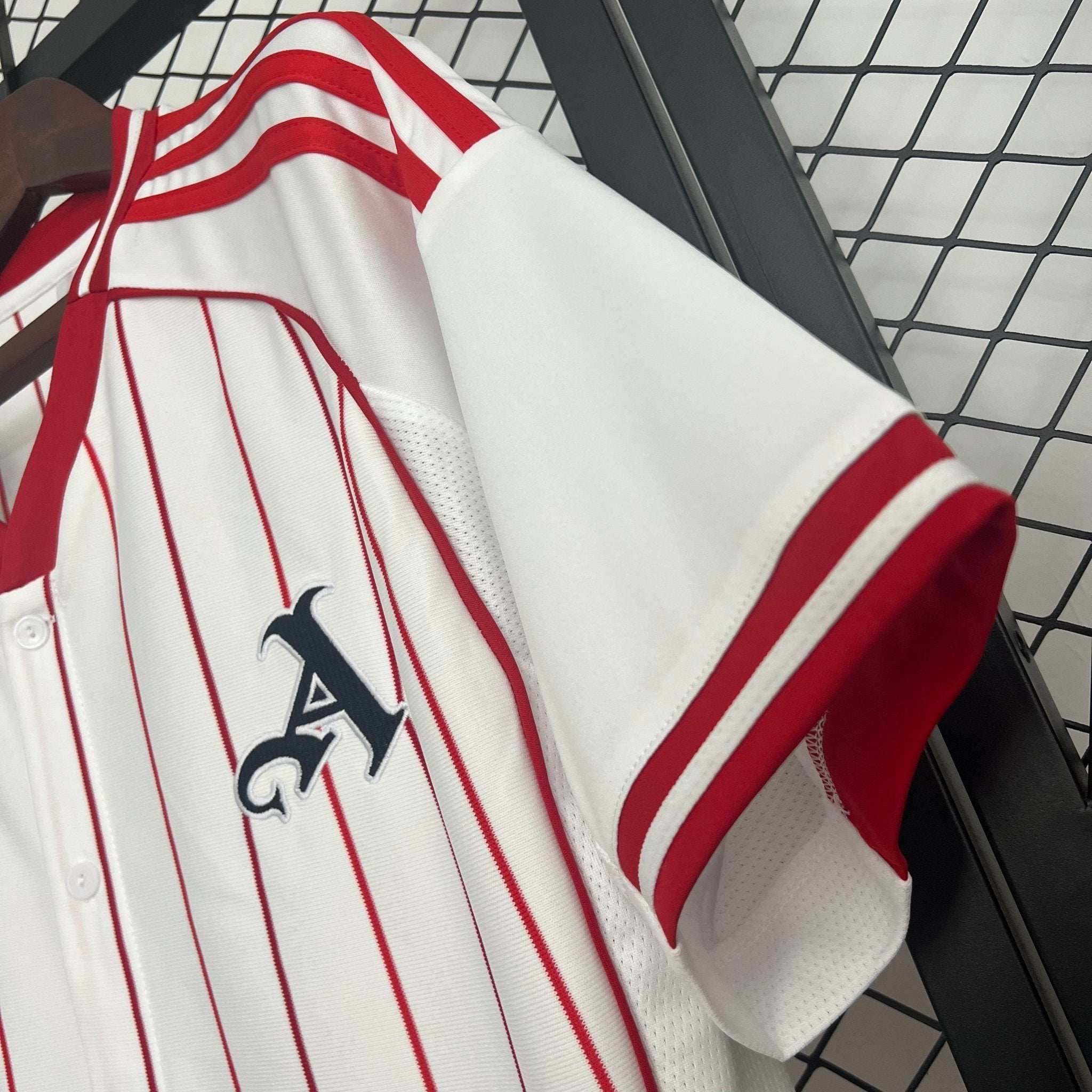 ARSENAL EQUIPACIÓN BASEBALL 25/26 HOMBRE - Bota de Oro Tienda