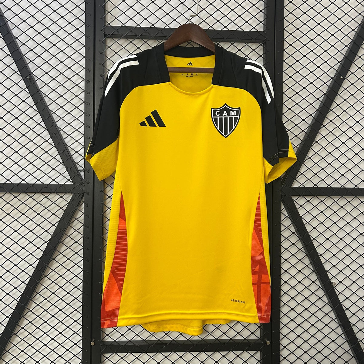 ATLETICO MINEIRO SEGUNDA EQUIPACIÓN ENTRENAMIENTO 25/26 HOMBRE - Bota de Oro Tienda