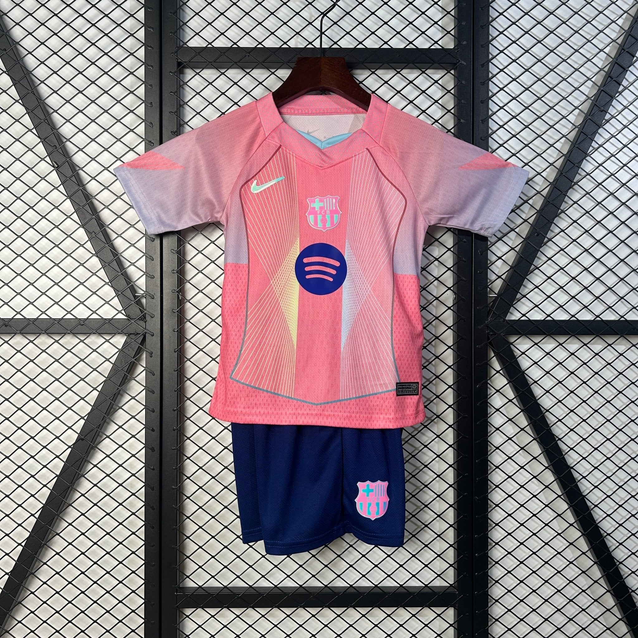 BARCELONA EDICION ESPECIAL 25/26 CONJUNTO INFANTIL - Bota de Oro Tienda
