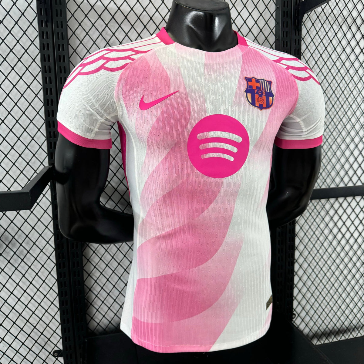 BARCELONA EQUIPACIÓN ESPECIAL ROSA/BLANCO 25/26 (VERSIÓN JUGADOR) - Bota de Oro Tienda